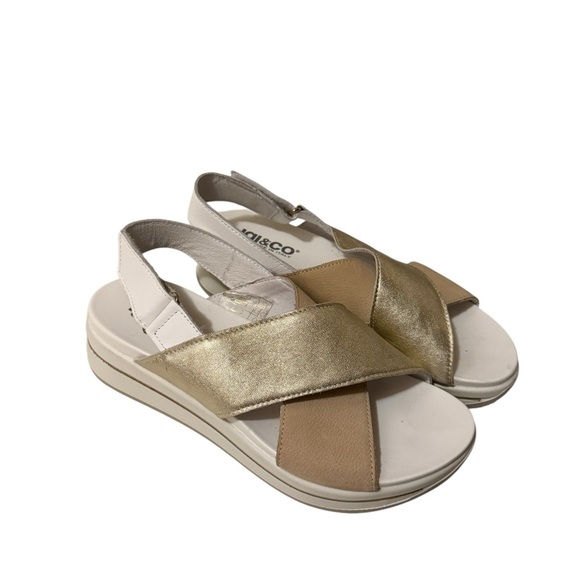 White Platform Shoes with Modern Chunky Sole - Picture 9 of 10